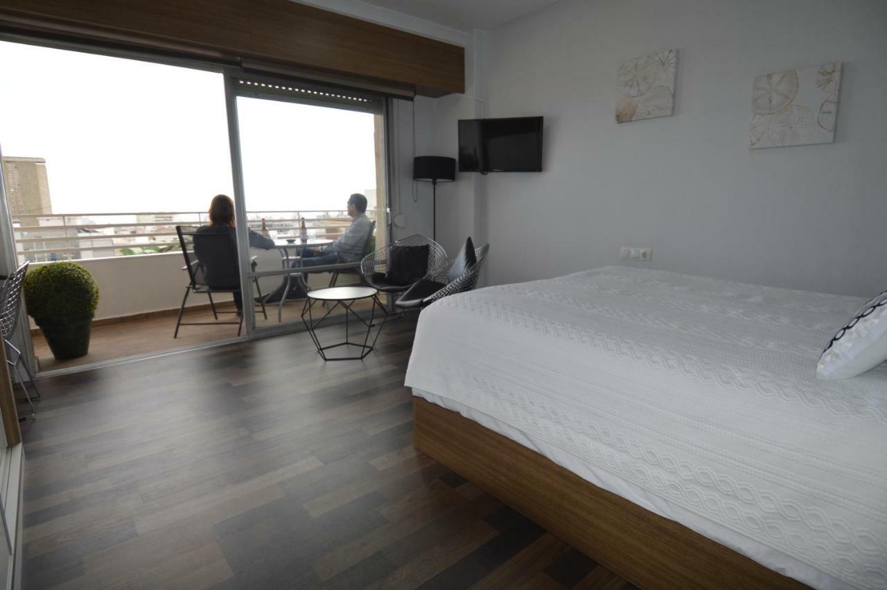 Lukentum Suites Alicante Bagian luar foto