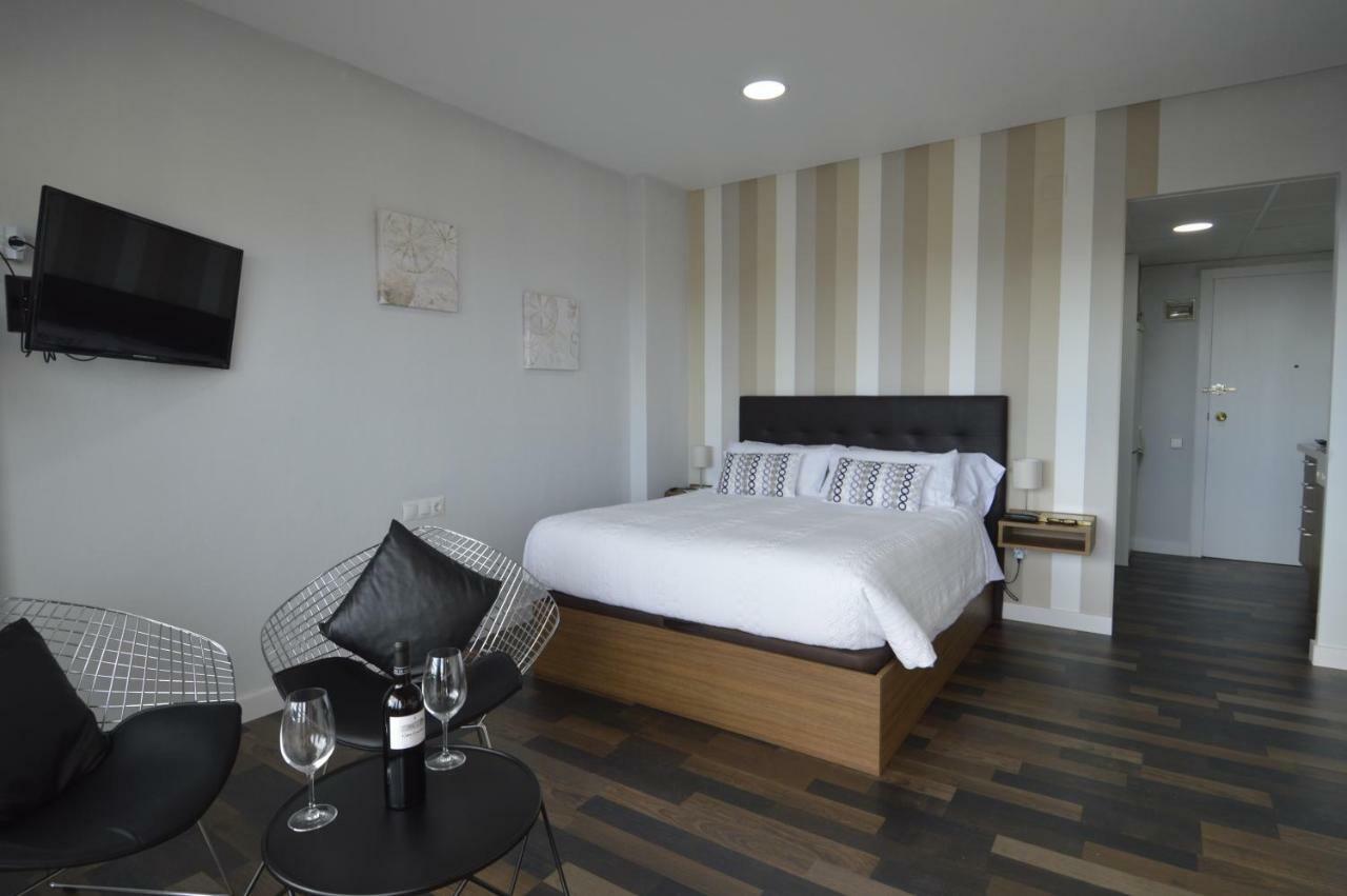 Lukentum Suites Alicante Bagian luar foto
