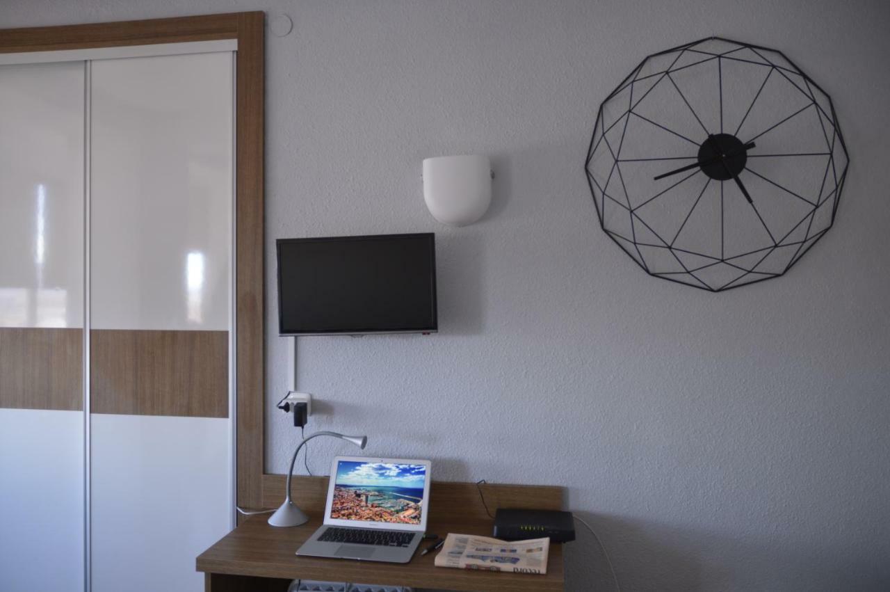 Lukentum Suites Alicante Bagian luar foto
