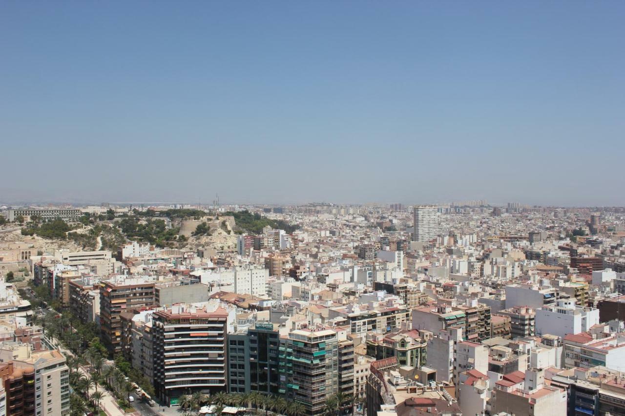 Lukentum Suites Alicante Bagian luar foto