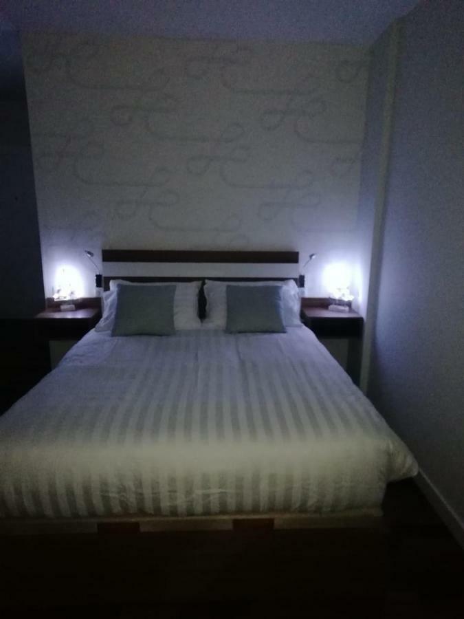 Lukentum Suites Alicante Bagian luar foto